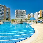 Cozy Two Bedroom In Caesar & Spa, Long Perivolia tou Trikomou