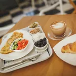 Cozy Two Bedroom In Caesar & Spa, Long Perivolia tou Trikomou