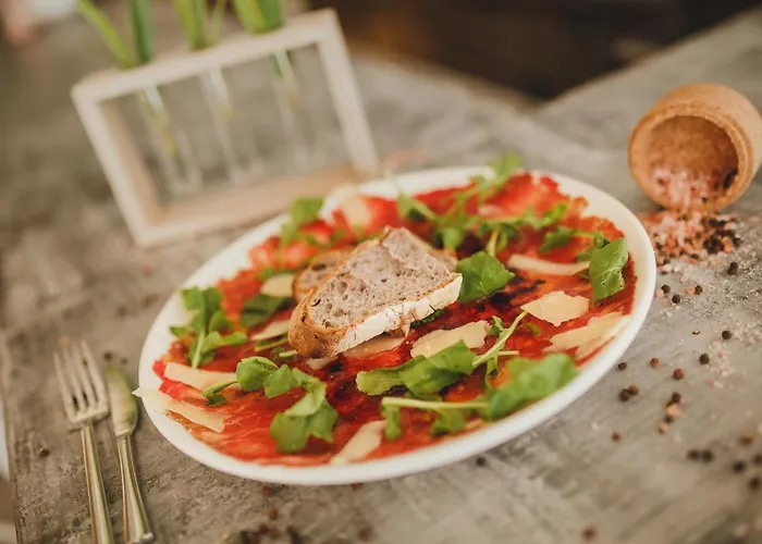 Cozy Two Bedroom In Caesar & Spa, Long