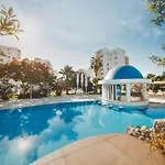 Cozy Two Bedroom In Caesar & Spa, Long