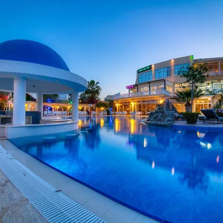 Cozy Two Bedroom In Caesar & Spa, Long Perivolia tou Trikomou