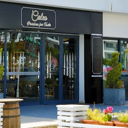 Cozy Two Bedroom In Caesar & Spa, Long Apartment