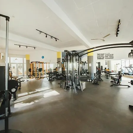 Apartment Cozy Two Bedroom In Caesar & Spa, Long