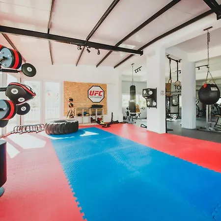 Cozy Two Bedroom In Caesar & Spa, Long Διαμέρισμα