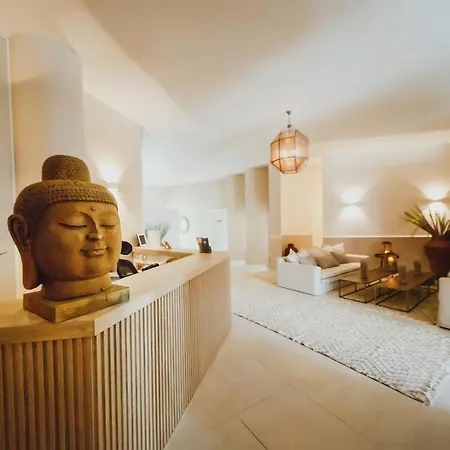 Cozy Two Bedroom In Caesar & Spa, Long Perivolia tou Trikomou