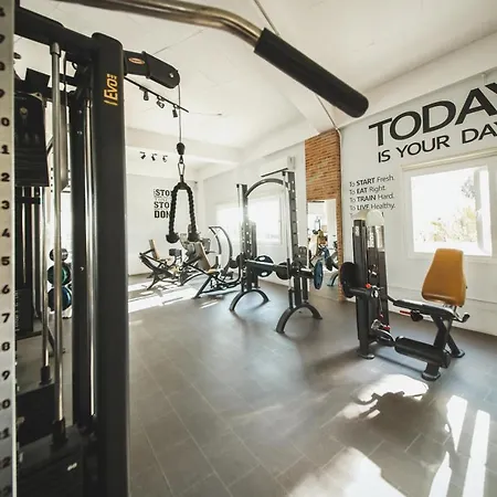 Cozy Two Bedroom In Caesar & Spa, Long Διαμέρισμα *