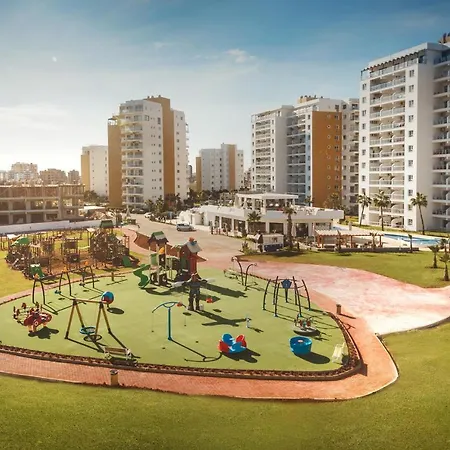 Apartment Cozy Two Bedroom In Caesar & Spa, Long *