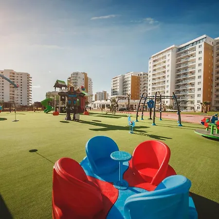 Cozy Two Bedroom In Caesar & Spa, Long Apartment *