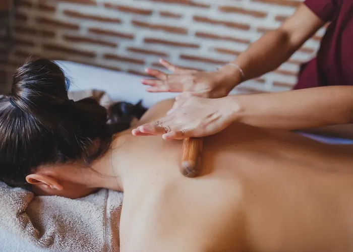 Cozy Two Bedroom In Caesar & Spa, Long 公寓 *