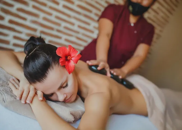 Cozy Two Bedroom In Caesar & Spa, Long 公寓