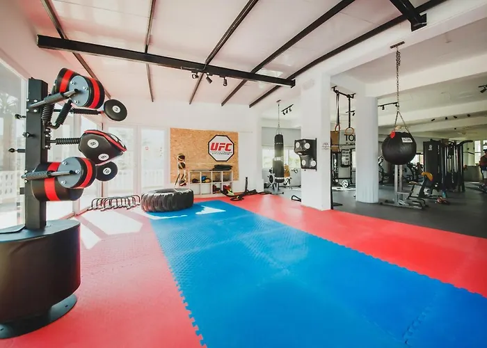 Cozy Two Bedroom In Caesar & Spa, Long 公寓